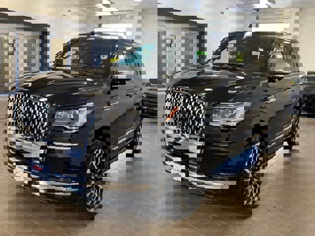 Certified 2024 Lincoln Navigator Black Label image 4