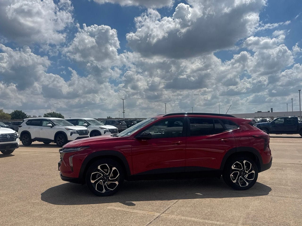 Used 2026 Chevrolet Trax RS w/ Sunroof Package FWD image 15