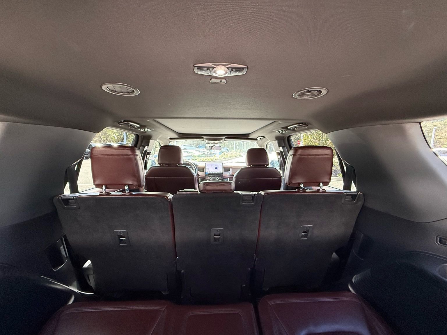 Used 2024 Ford Expedition Limited image 31