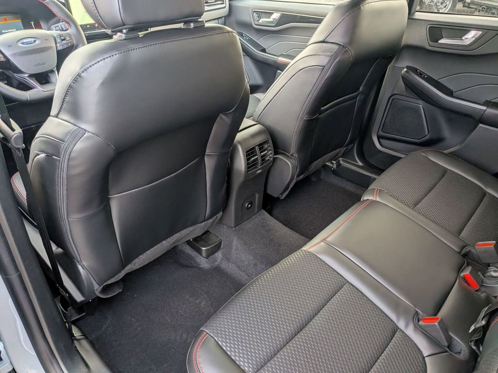 New 2026 Ford Escape ST-Line w/ Tech Pack #1 image 37