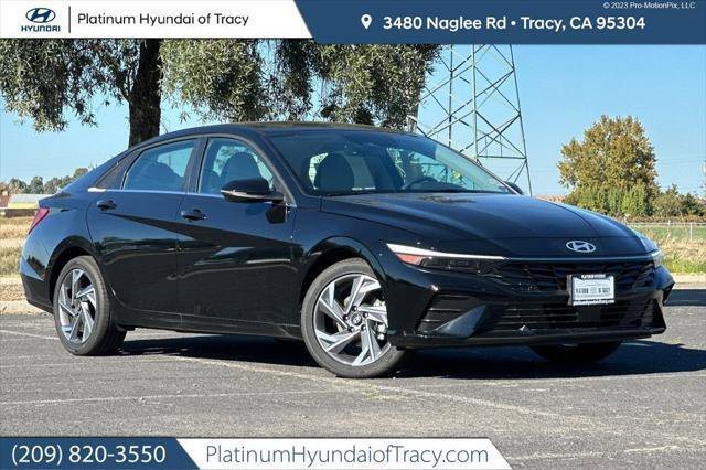 New 2025 Hyundai Elantra Limited w/ Cargo Package