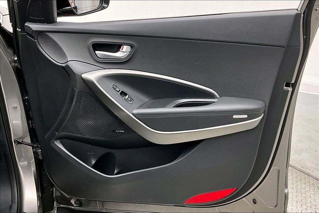 Used 2018 Hyundai Santa Fe Sport image 19