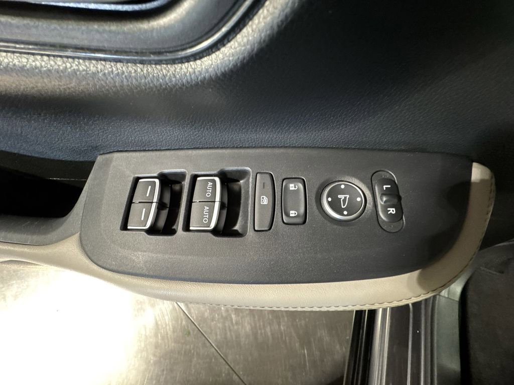 Certified 2023 Honda HR-V EX-L image 20