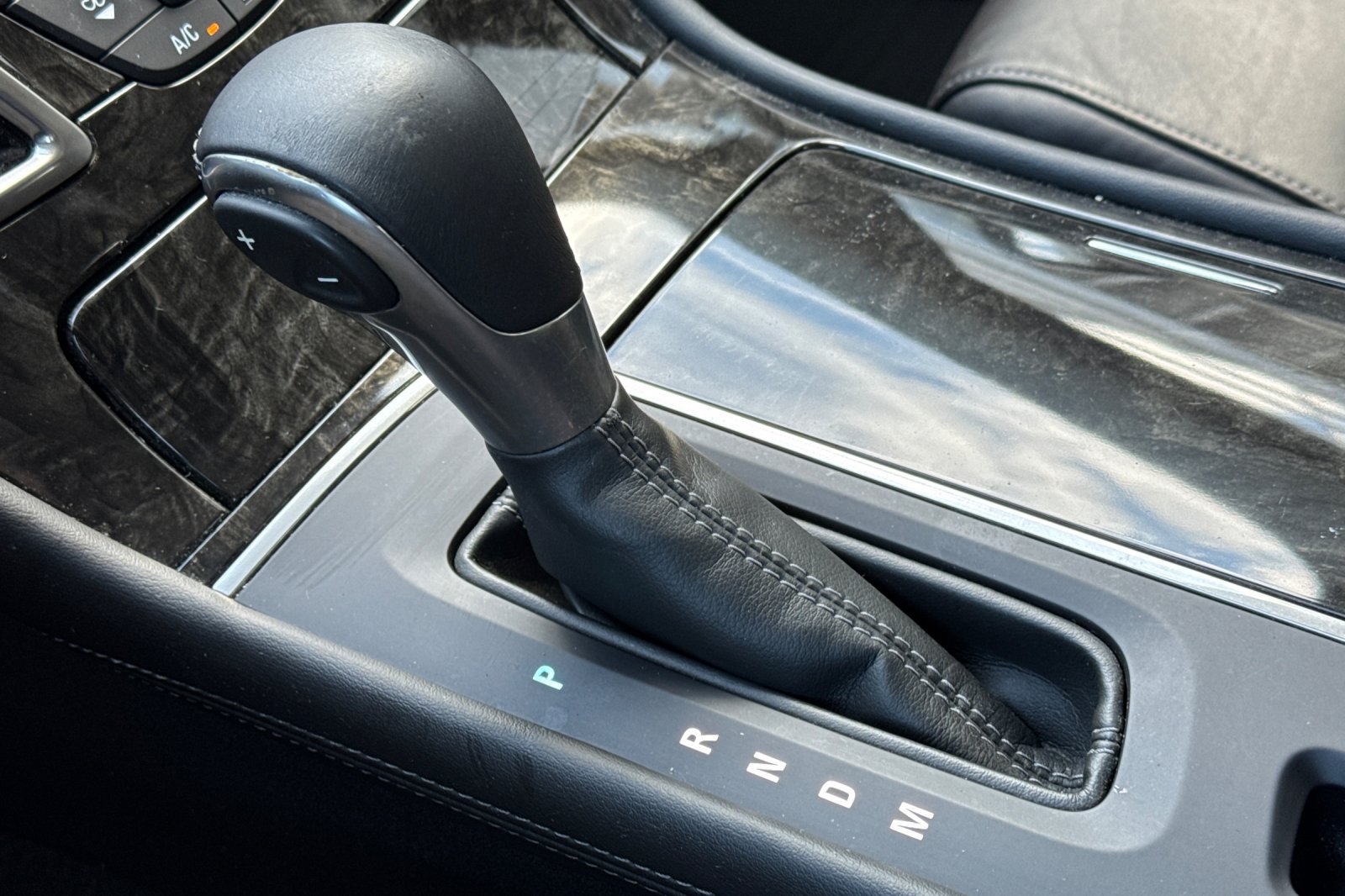 Used 2016 Buick LaCrosse Leather FWD image 20