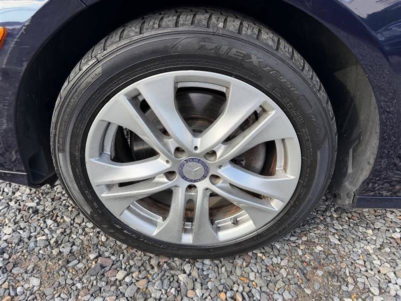 Used 2011 Mercedes-Benz E 350 4MATIC Wagon image 29