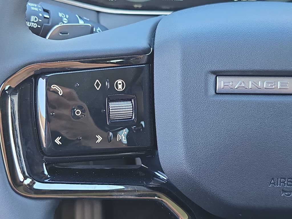 New 2026 Land Rover Range Rover Evoque S AWD/4WD image 17