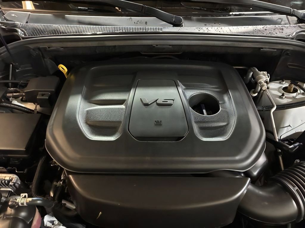 Used 2021 Jeep Grand Cherokee Overland image 14