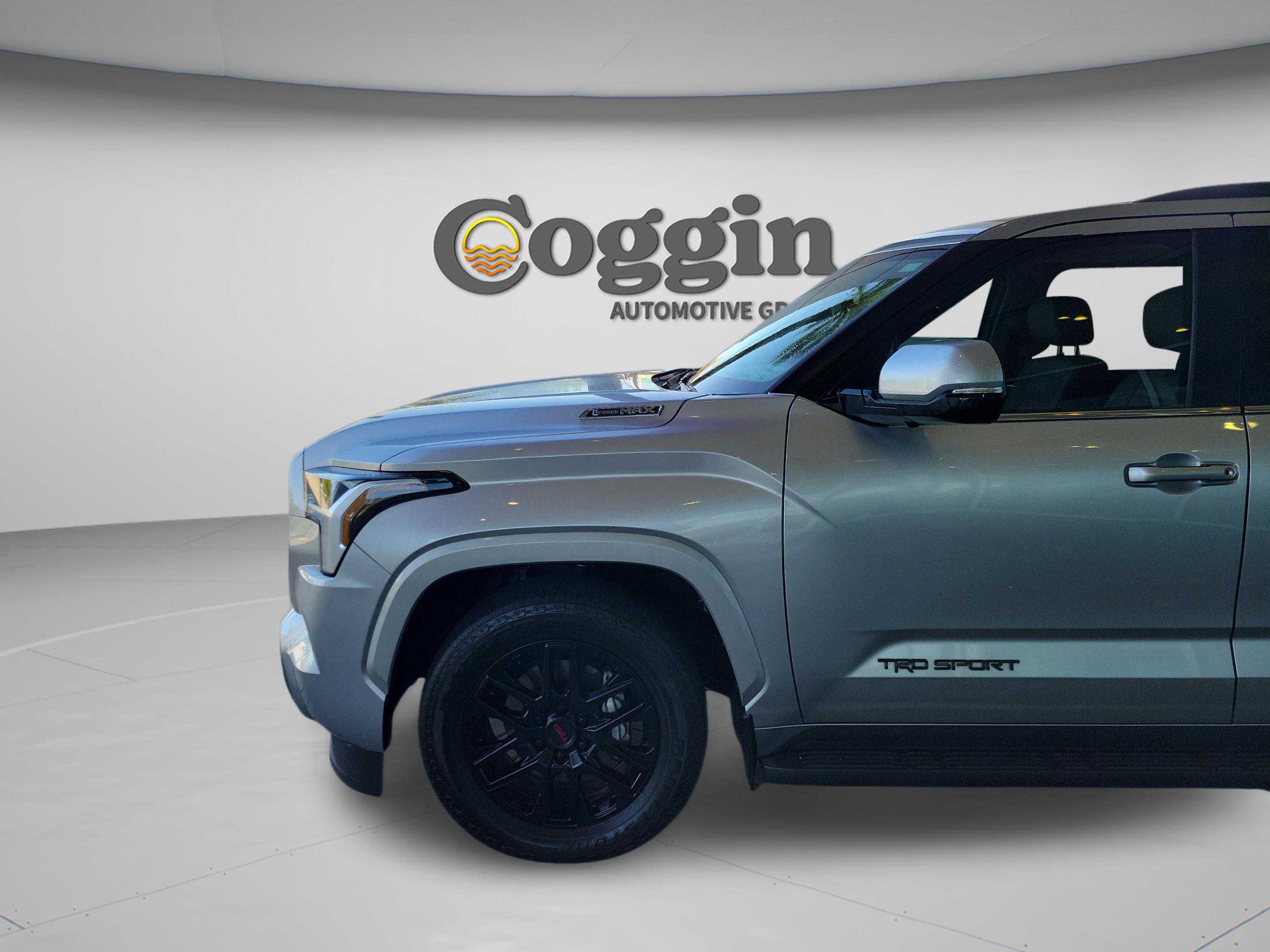 Certified 2024 Toyota Sequoia SR5 w/ SR5 Premium Package AWD/4WD image 6