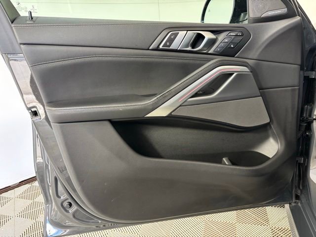 Certified 2023 BMW X6 M50i w/ Executive Package image 10