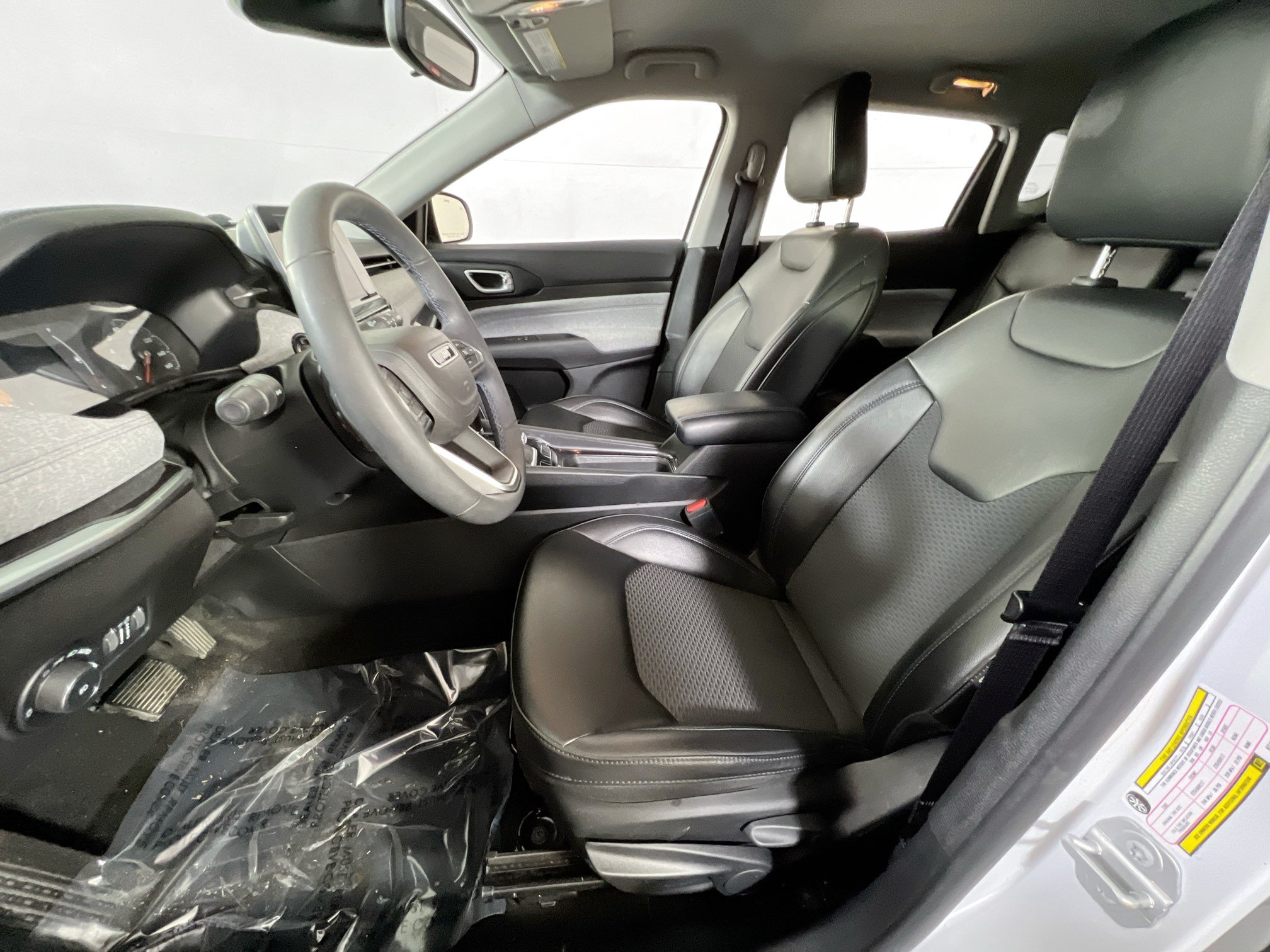 Used 2022 Jeep Compass Latitude AWD/4WD image 19