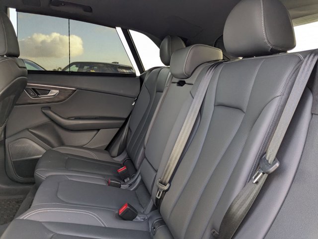 Used 2019 Audi Q8 Prestige image 15
