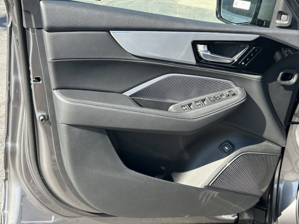 New 2026 Acura MDX SH-AWD image 11