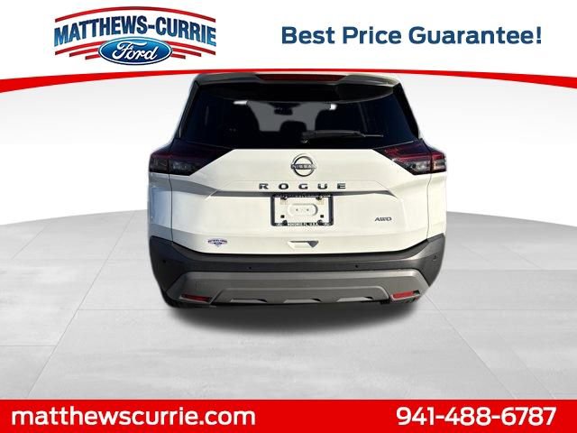 Used 2023 Nissan Rogue S image 5