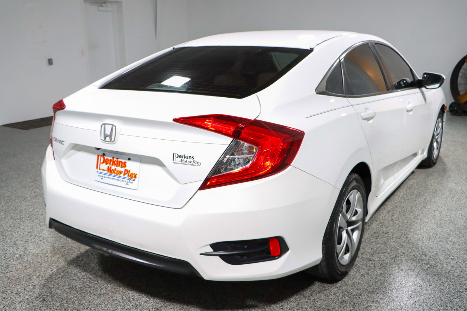 Used 2018 Honda Civic LX image 7