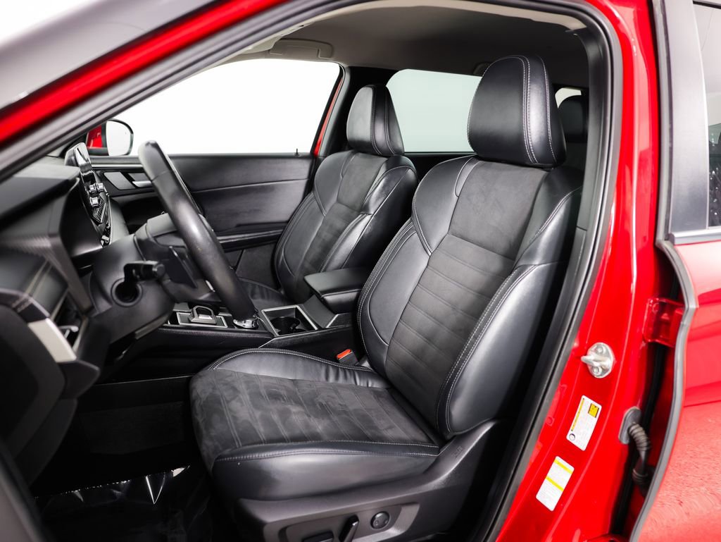 Used 2022 Mitsubishi Outlander SE image 25