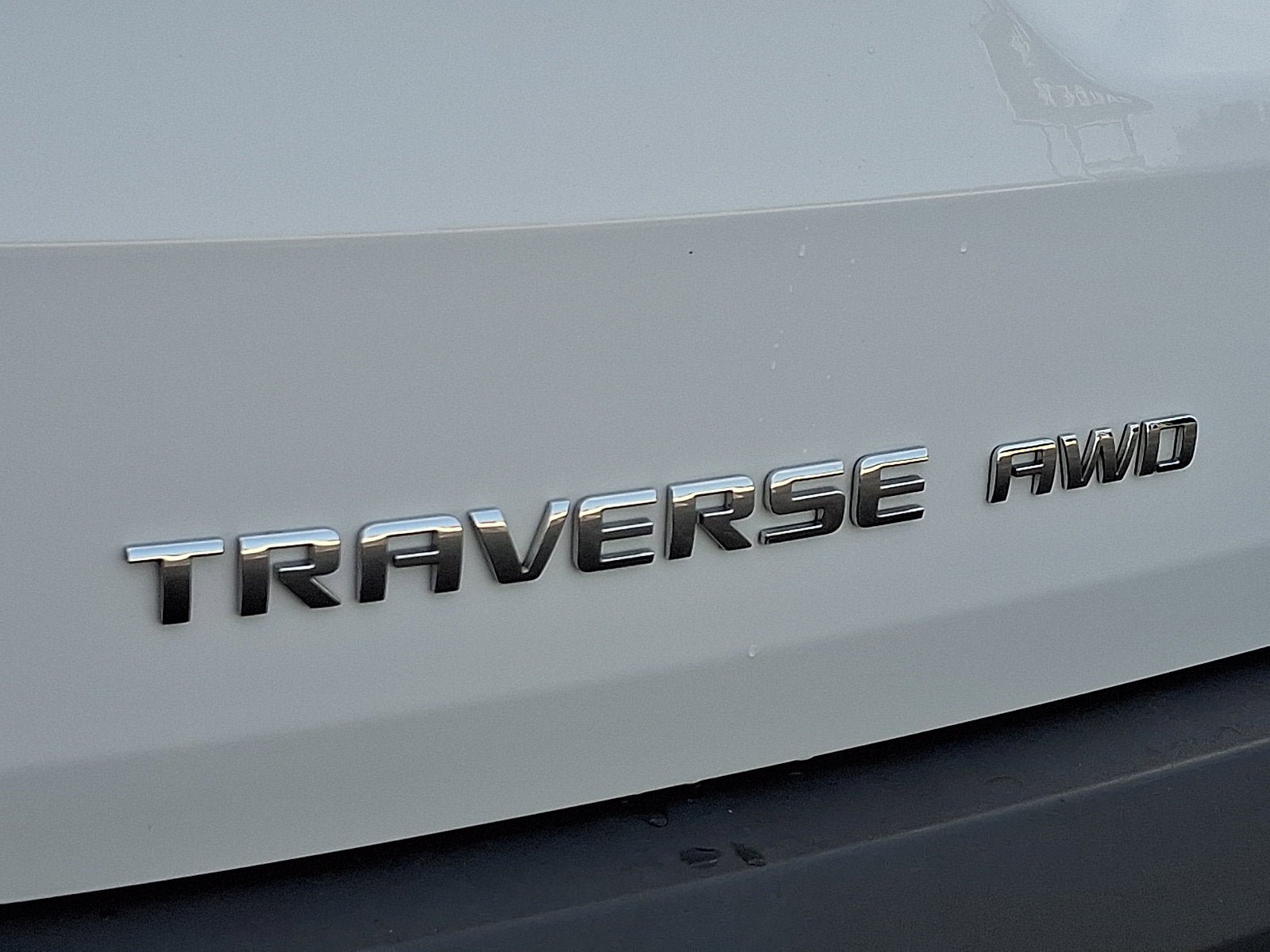 Used 2023 Chevrolet Traverse LT w/ LPO, Floor Liner Package AWD/4WD image 32