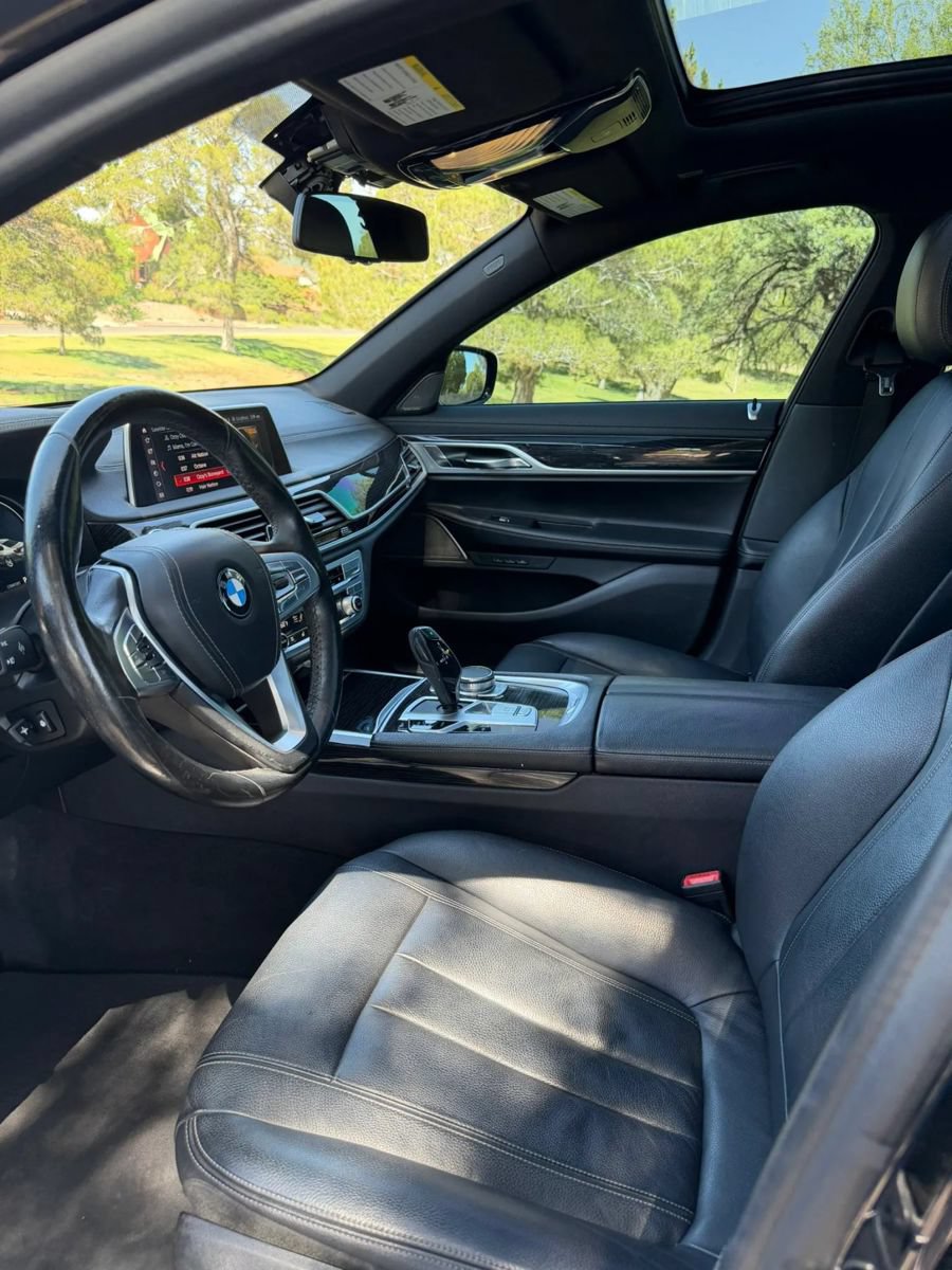 Used 2019 BMW 740i xDrive w/ M Sport Package AWD/4WD image 10