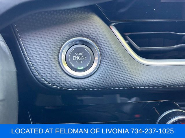 Used 2026 Chevrolet Equinox LT w/ Convenience Package II AWD/4WD image 17