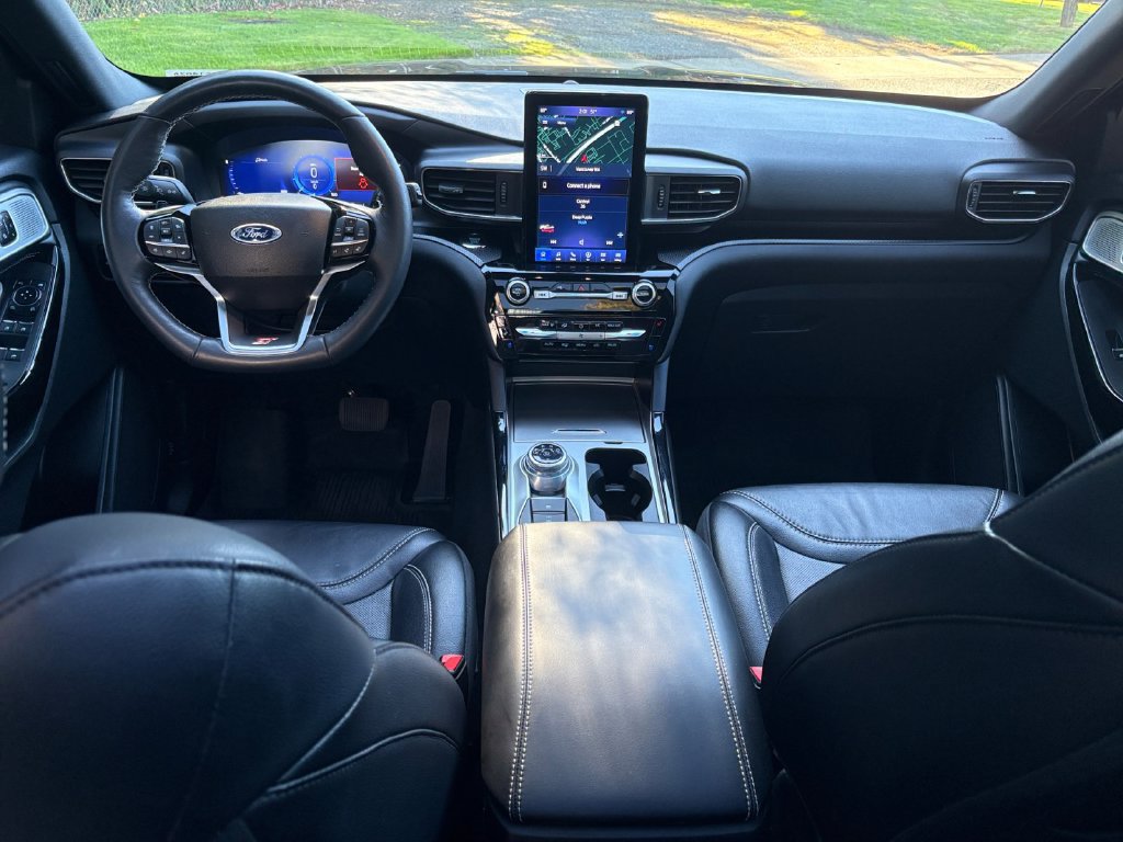 Certified 2023 Ford Explorer ST w/ Technology Package AWD/4WD image 21