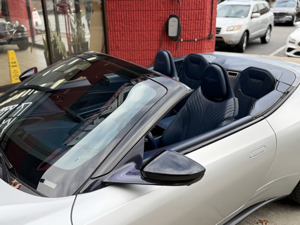 Used 2019 Aston Martin DB11 Volante image 27