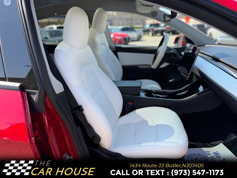 Used 2021 Tesla Model Y Long Range AWD/4WD image 24