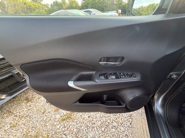 Used 2021 Nissan Kicks SV FWD image 18