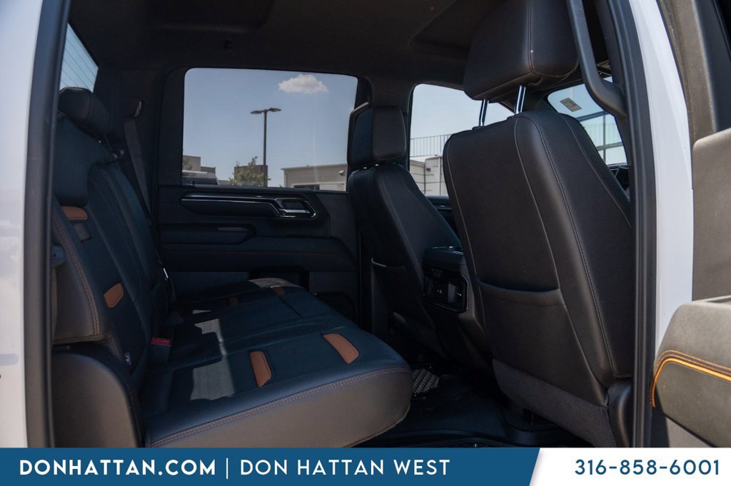 Used 2024 GMC Sierra 2500 AT4 AWD/4WD image 19