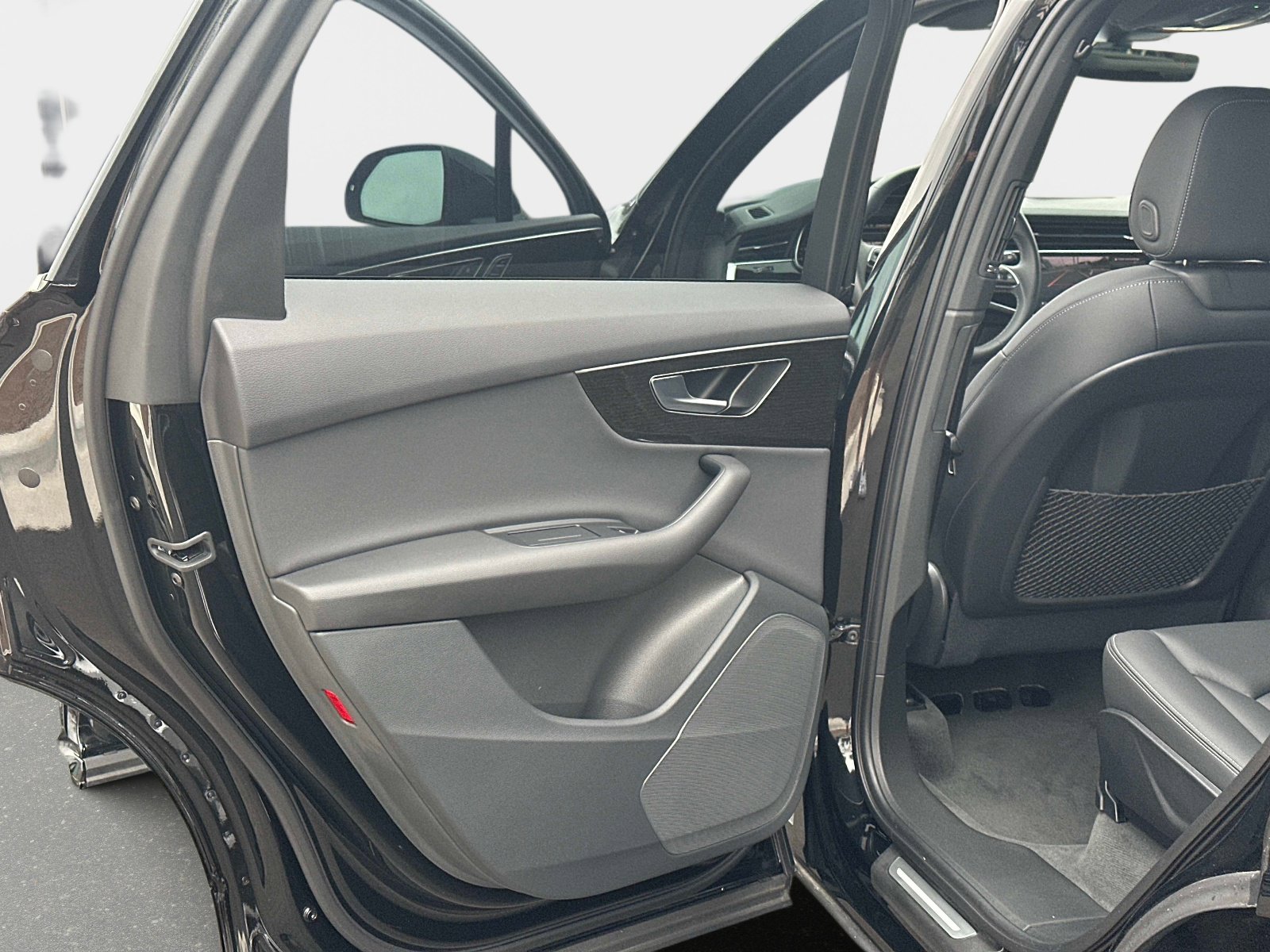 Used 2025 Audi Q7 2.0T Premium image 12