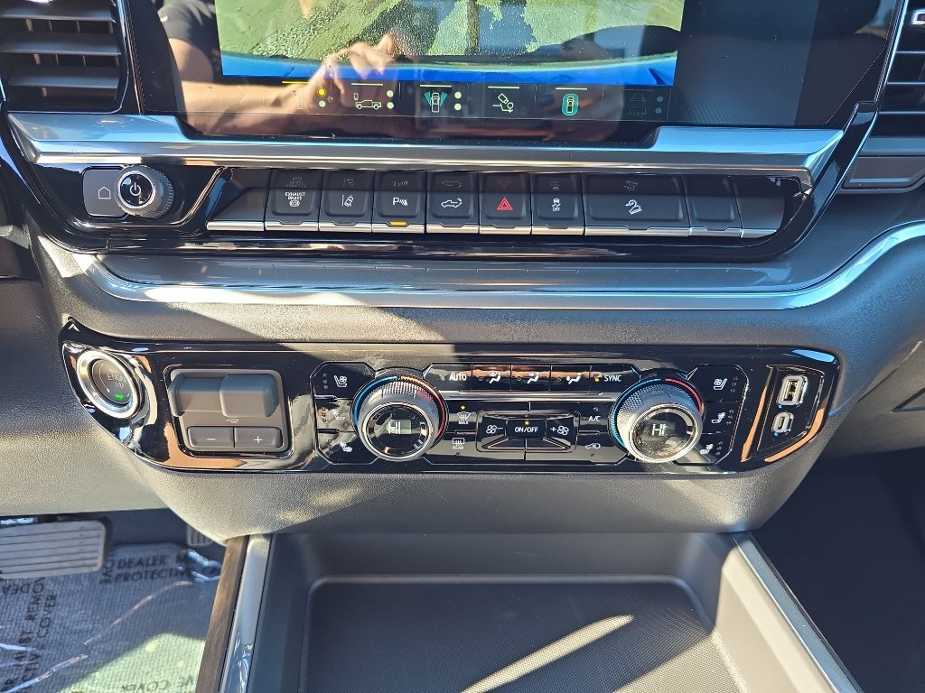 New 2026 Chevrolet Silverado 2500 High Country w/ High Country Premium Package AWD/4WD image 18