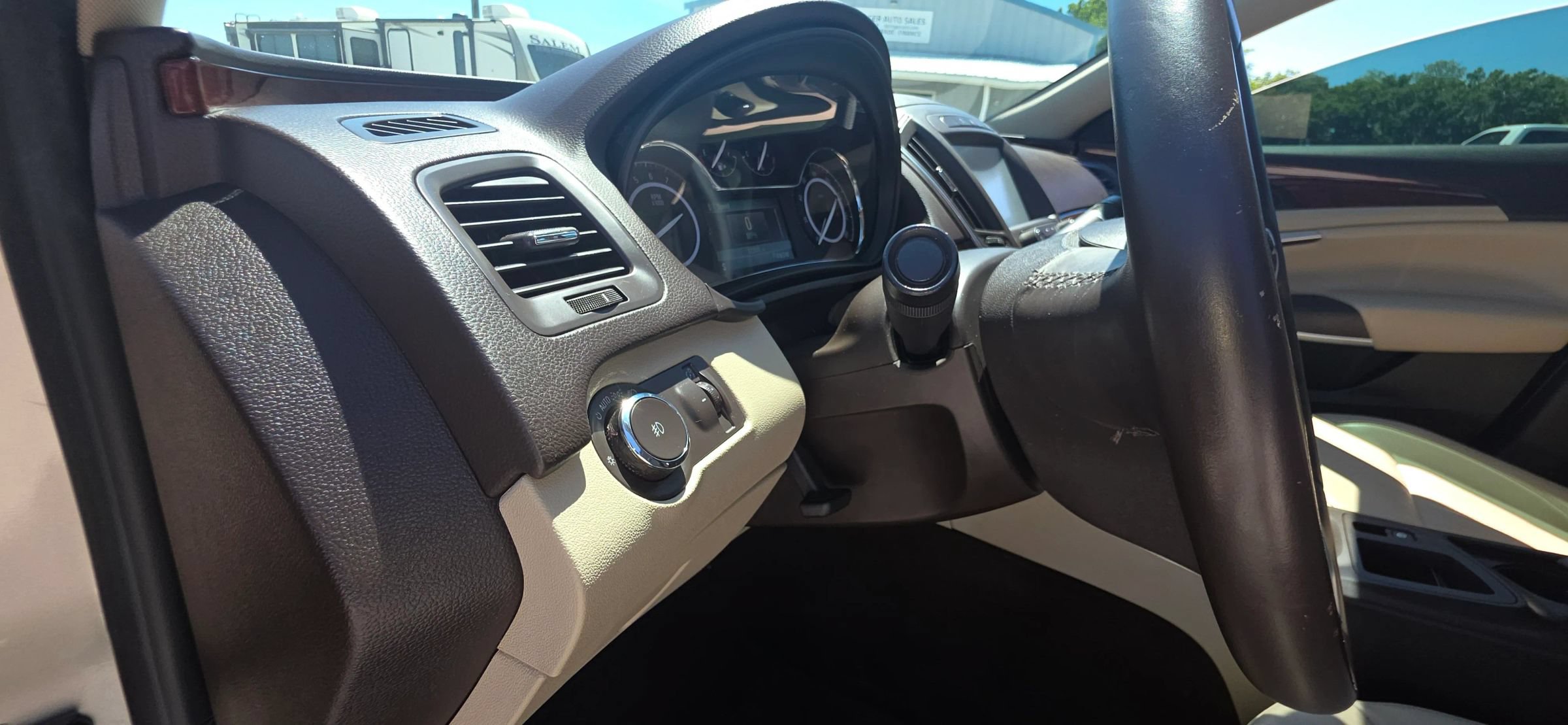 Used 2016 Buick Regal FWD image 14