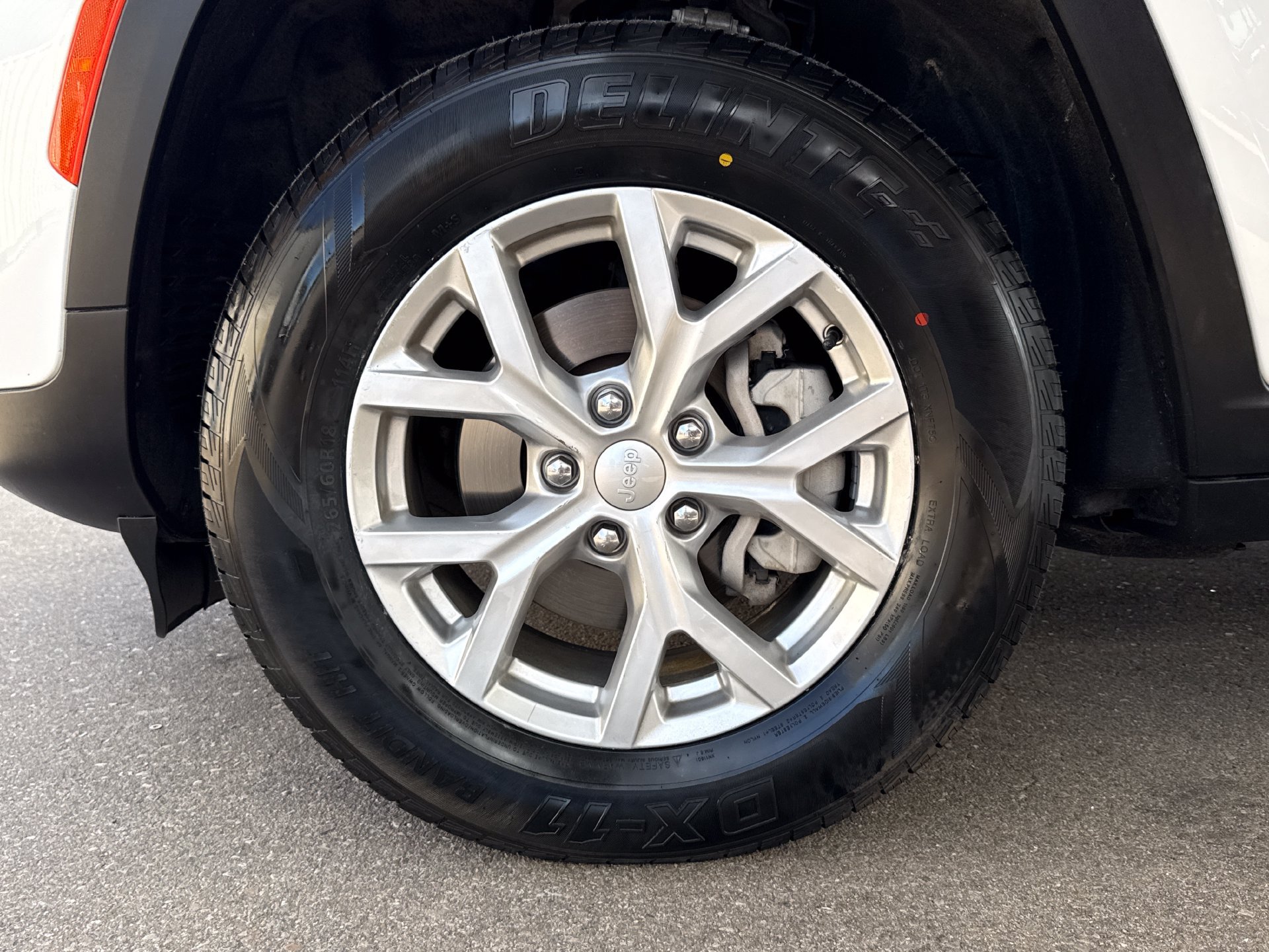 Used 2023 Jeep Grand Cherokee Limited w/ Trailer Tow Prep Group (B) AWD/4WD image 19