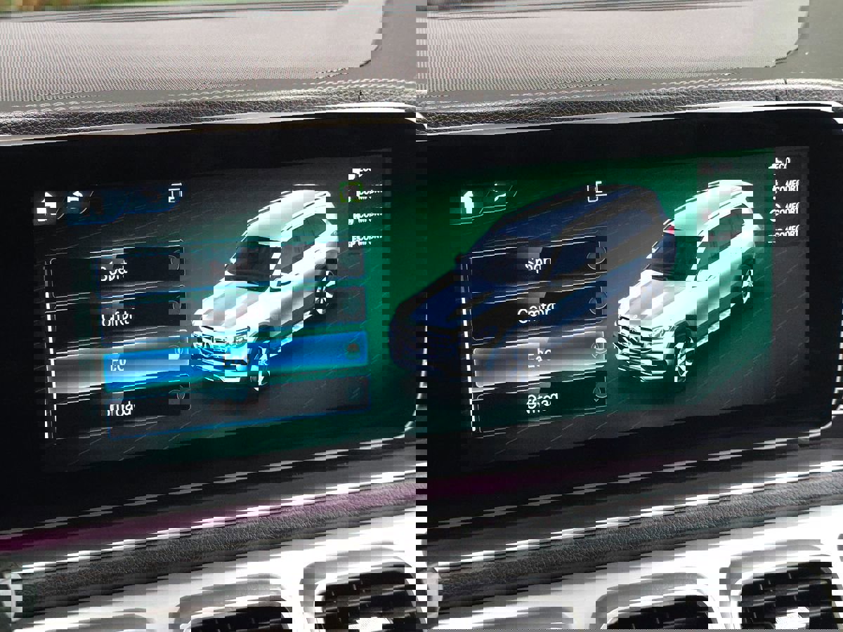 Used 2022 Mercedes-Benz GLS 450 4MATIC image 70