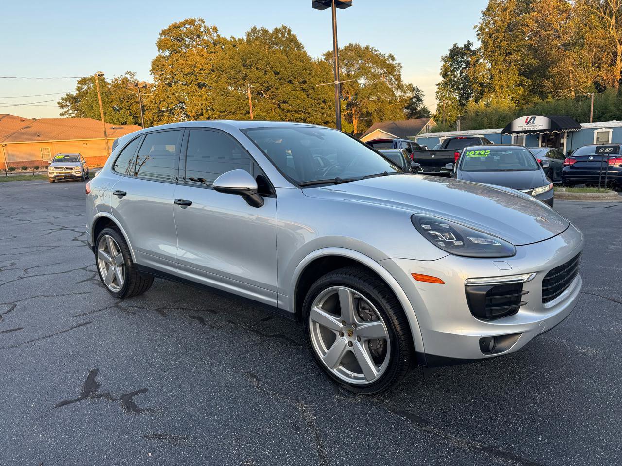 Used 2018 Porsche Cayenne AWD/4WD image 6