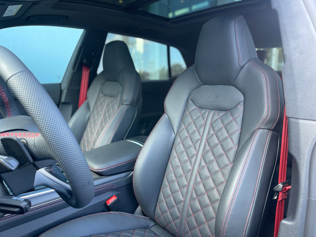 New 2026 Audi SQ8 Prestige image 18