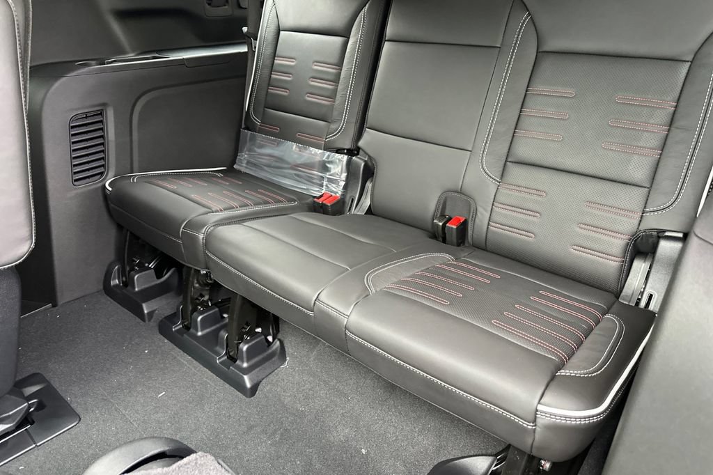 New 2026 GMC Yukon XL AT4 Ultimate AWD/4WD image 16