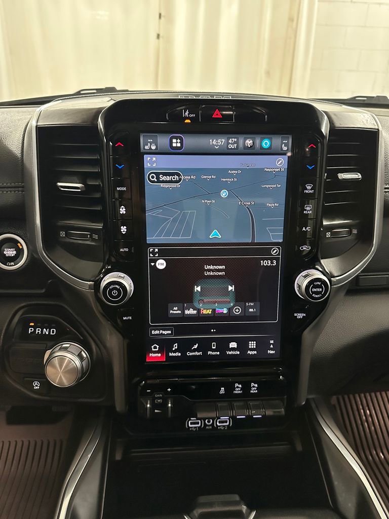 Used 2025 RAM 1500 Laramie w/ Laramie Southwest Edition image 21