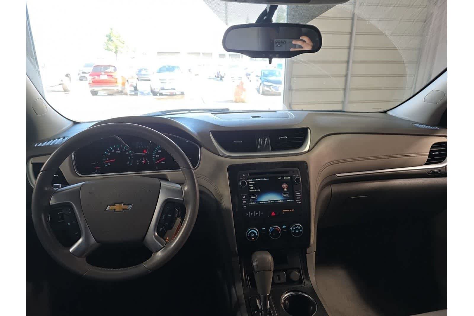 Used 2016 Chevrolet Traverse LT image 15