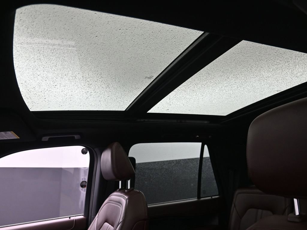 Used 2024 Ford Expedition Limited image 22