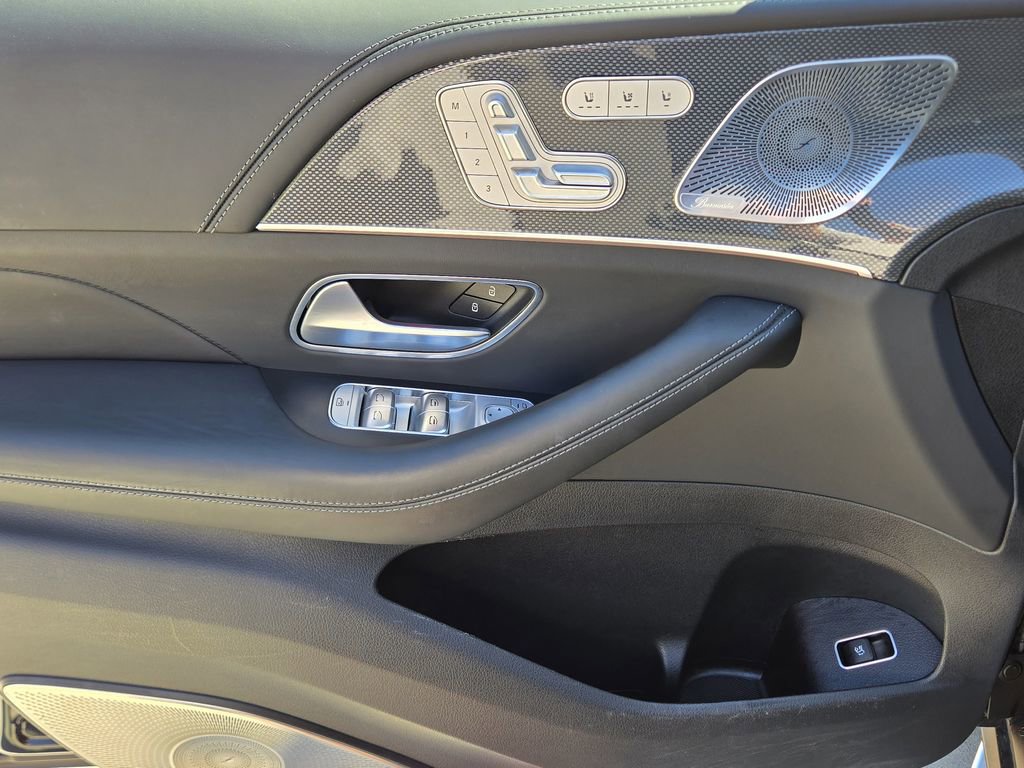 Used 2023 Mercedes-Benz GLS 63 AMG 4MATIC image 33