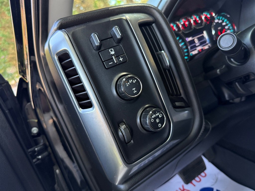 Used 2017 Chevrolet Silverado 2500 LTZ image 48