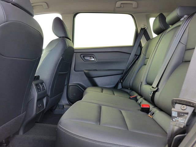 New 2025 Nissan Rogue SL image 28