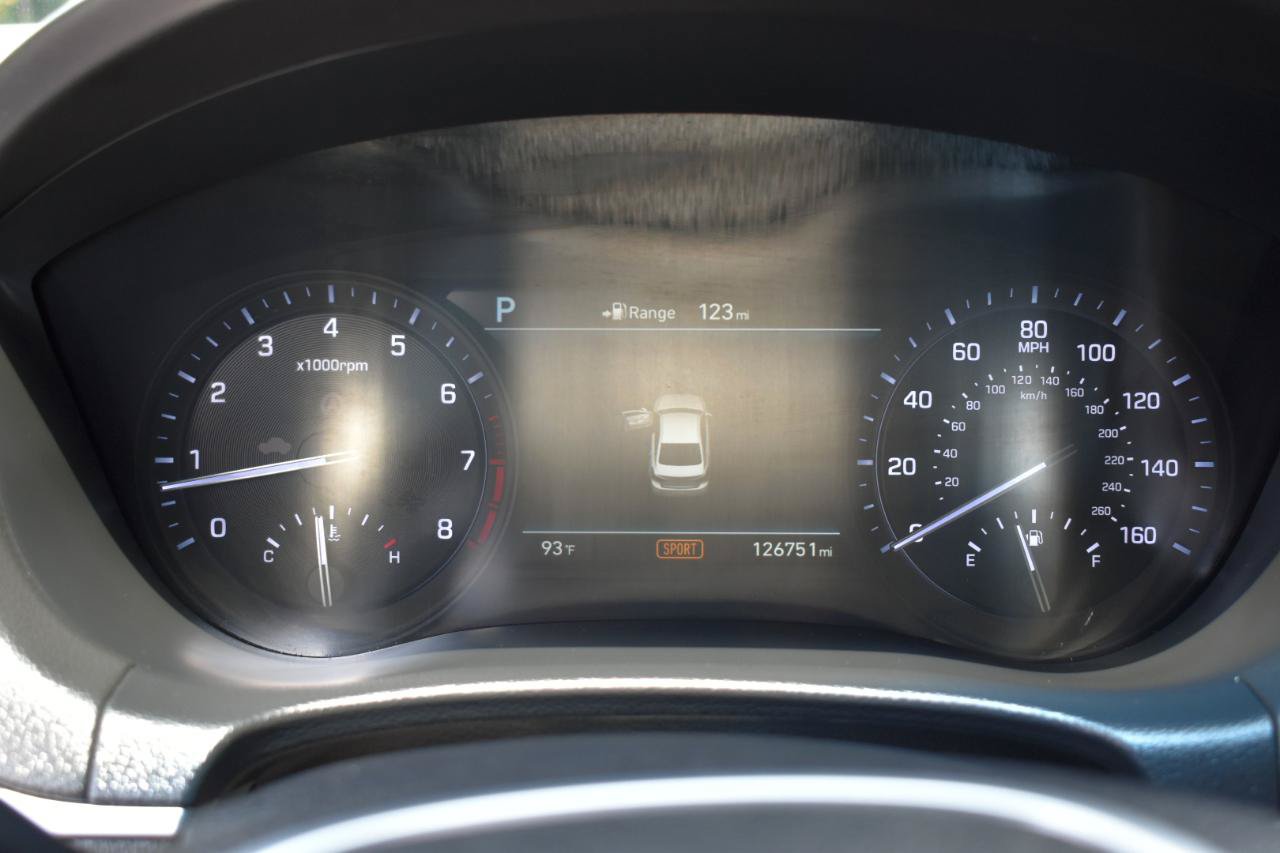 Used 2018 Genesis G80 3.3T Sport AWD/4WD image 11