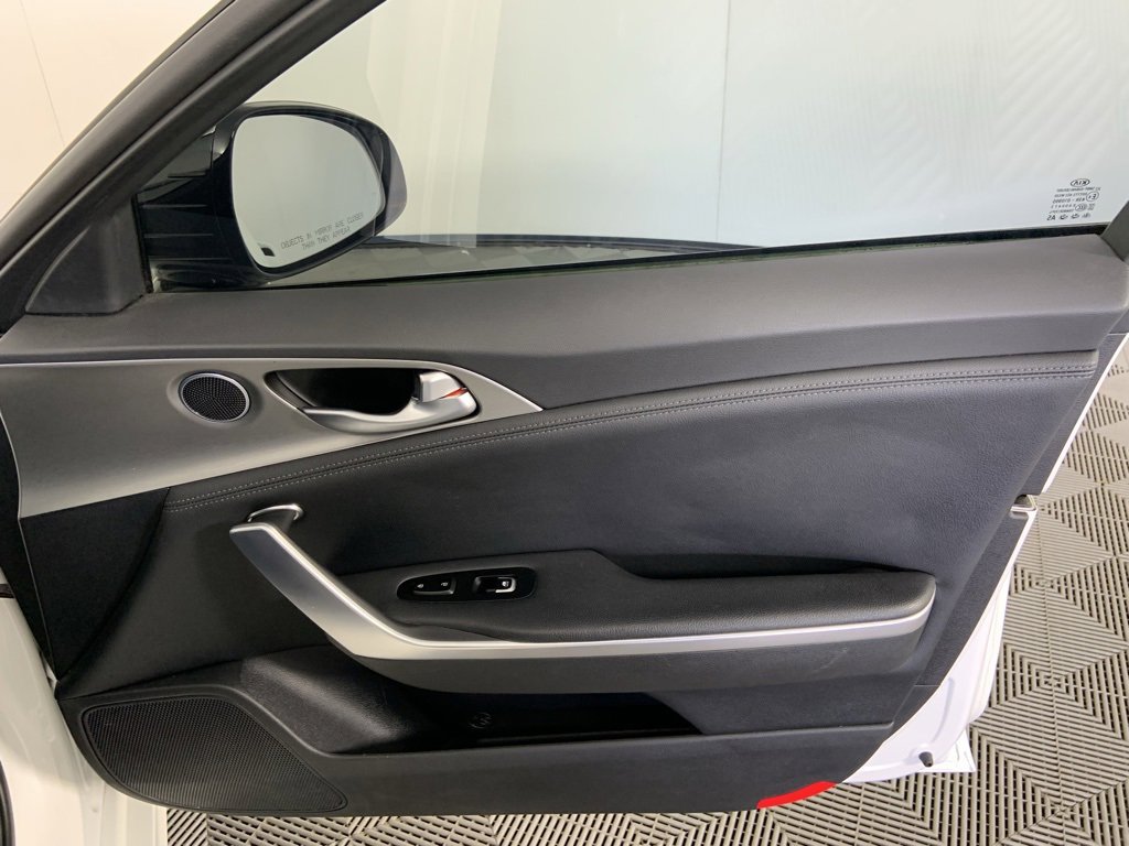 Used 2018 Kia Stinger GT image 21