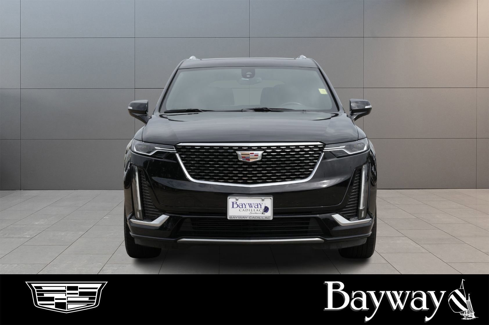 Used 2024 Cadillac XT6 Luxury FWD image 2