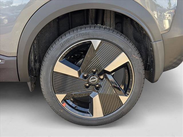 New 2026 Nissan Kicks SR image 9