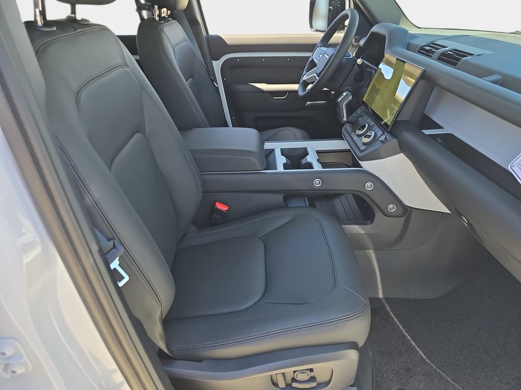 New 2026 Land Rover Defender 110 S AWD/4WD image 10