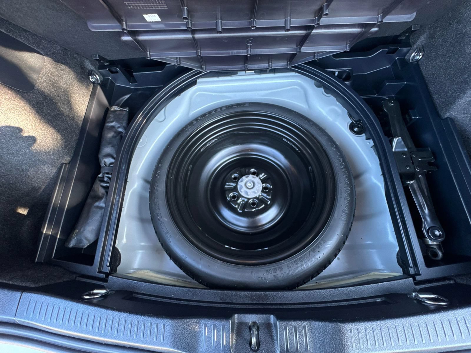 Used 2017 Toyota Corolla iM w/ Carpet Mat Package FWD image 98