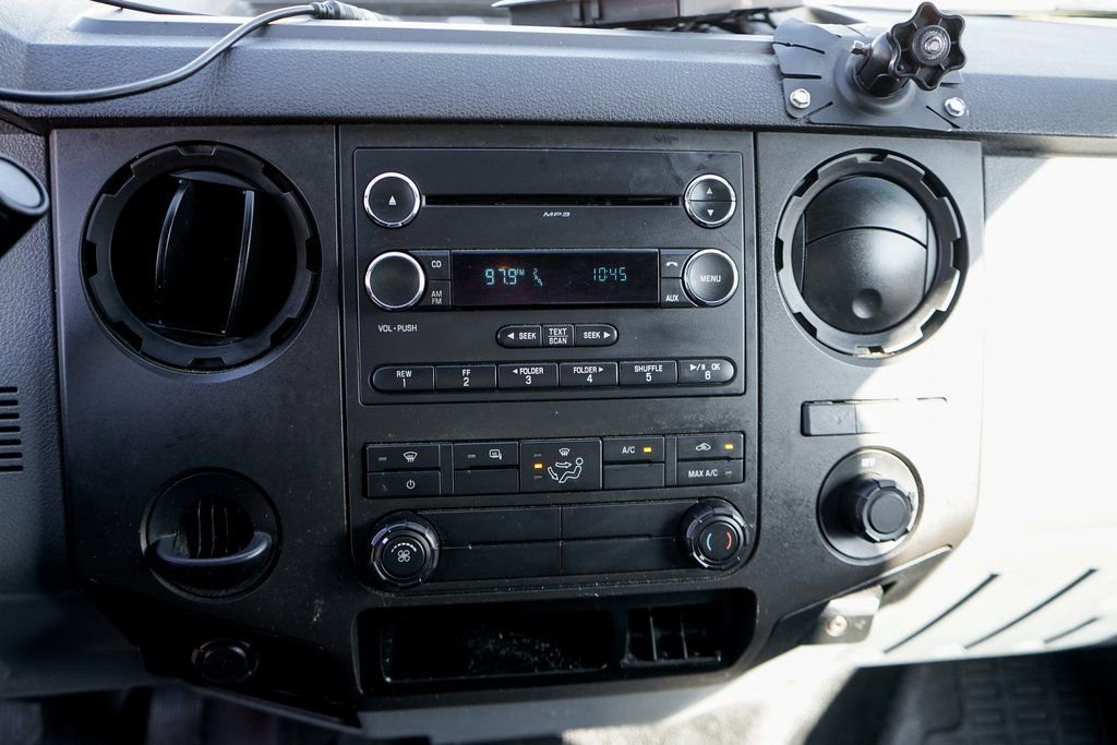 Used 2017 Ford F650 2WD Regular Cab Super Duty image 23