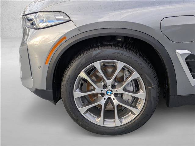Used 2026 BMW X5 xDrive50e w/ Premium Package AWD/4WD image 10