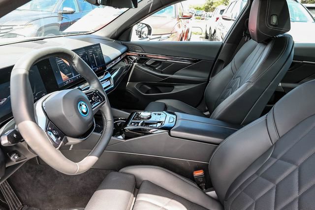 Used 2024 BMW i5 eDrive40i RWD image 21